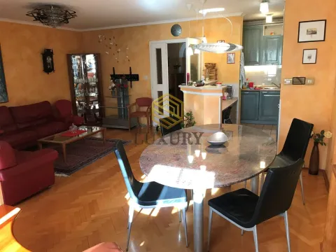 Rent, two bedroom apartment, 750m², Kruševac, Podgorica - image 8