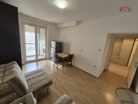 Rent, studio apartment, 25m², Salajka, Novi Sad Sve Podlokacije