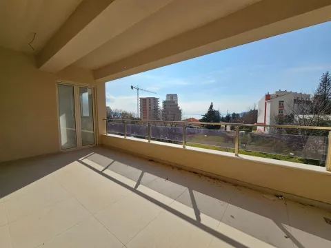 Prodaja, trosoban stan, 132m², Bečići, Budva - image 17