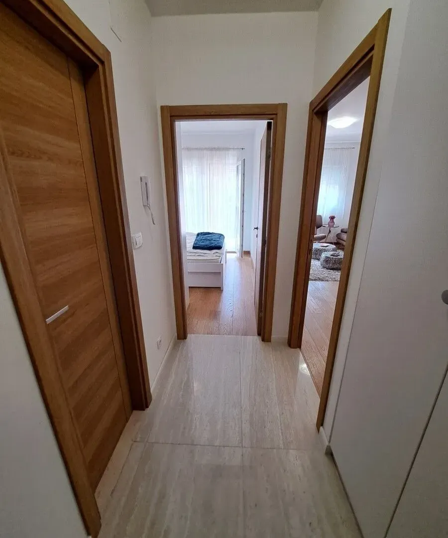 Rent, one bedroom apartment, 49m², New City, Podgorica