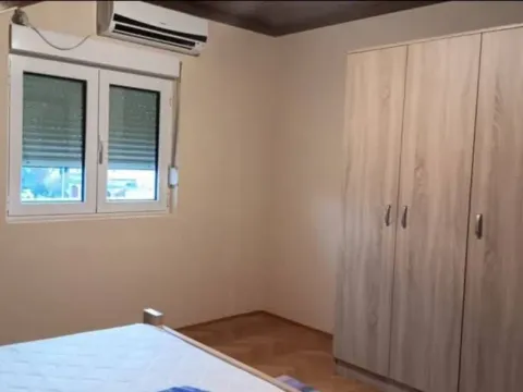 Rent, one bedroom apartment, 45m², Zabjelo, Podgorica - image 9