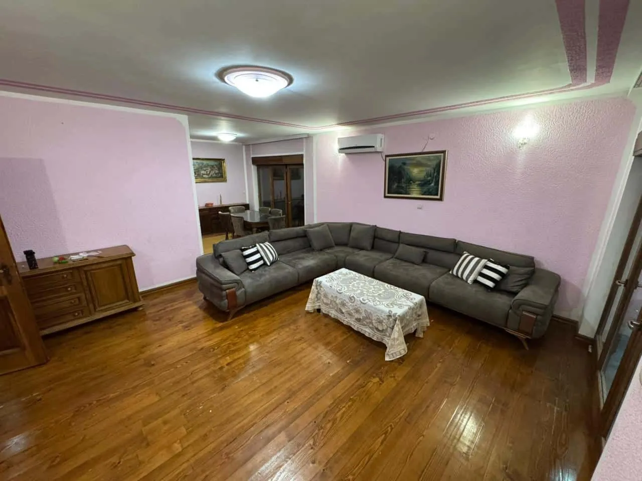Izdavanje, kuća, 200m², Masline, Podgorica