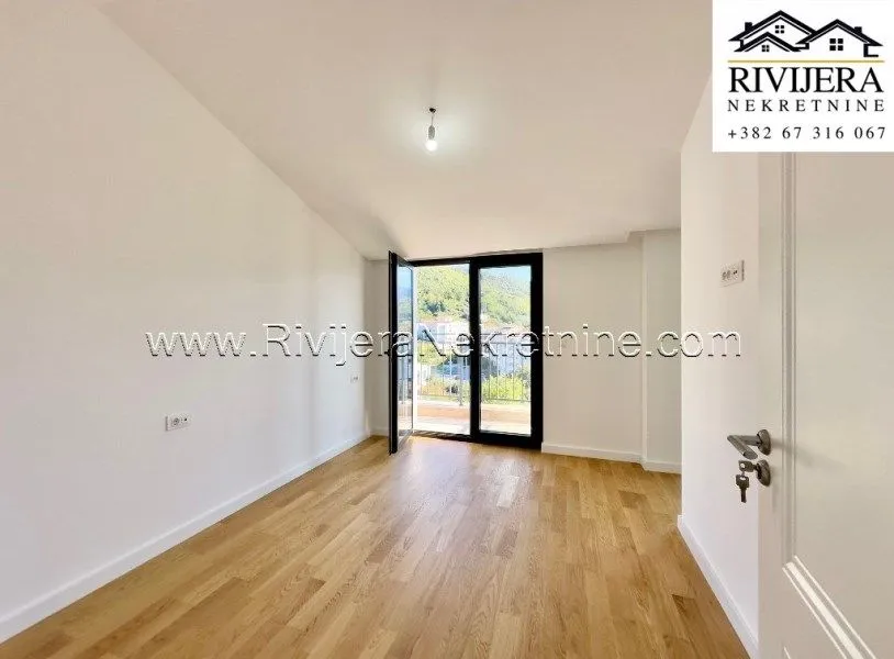Prodaja, trosoban stan, 107m², Bijela, Herceg Novi