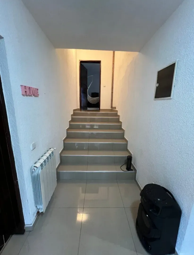 Rent, house, 168m², Bar, Crna Gora