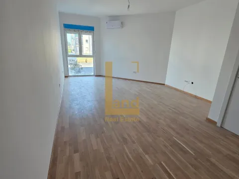 Prodaja, garsonjera, 31m², Zabjelo, Podgorica - image 1