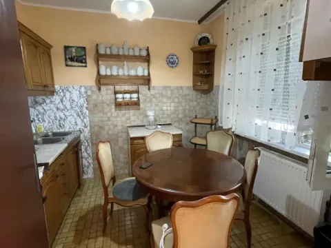 Izdavanje, kuća, 106m², Sremska Kamenica, Petrovaradin - image 5