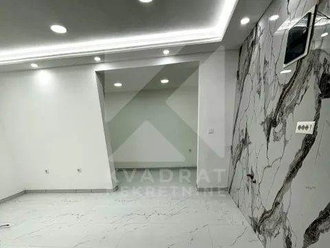 Izdavanje, poslovni prostor, 100m², Blok 9, Podgorica - image 2