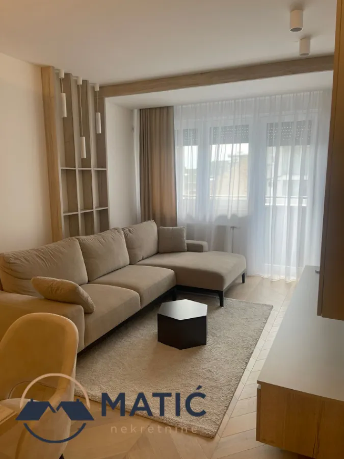 Izdavanje, dvosoban stan, 52m², Grbavica, Novi Sad Sve Podlokacije