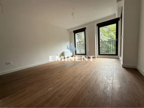 Izdavanje, četvorosoban stan, 129m², Crveni Krst, Beograd - image 2