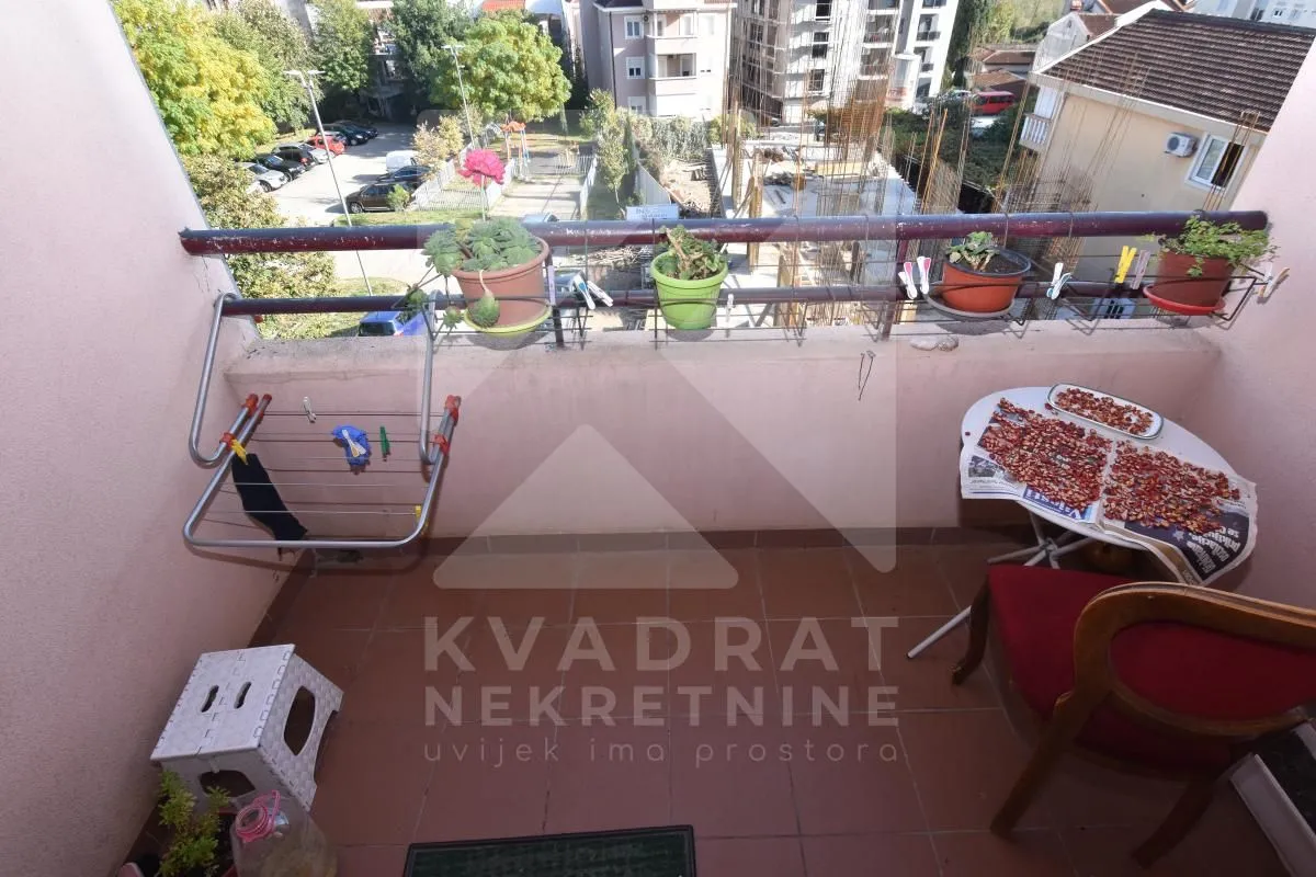 Prodaja, trosoban stan, 108m², Malo Brdo, Podgorica
