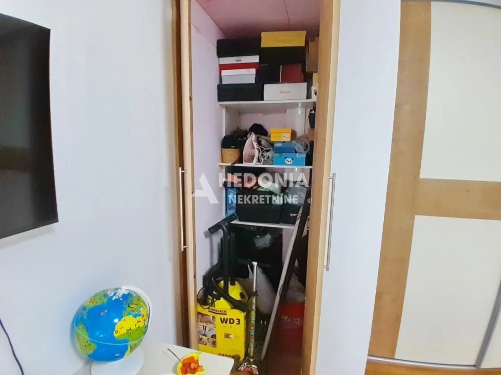 Prodaja, dvosoban stan, 64m², Novi Beograd Blok 1 Fontana, Novi Beograd Sve Podlokacije