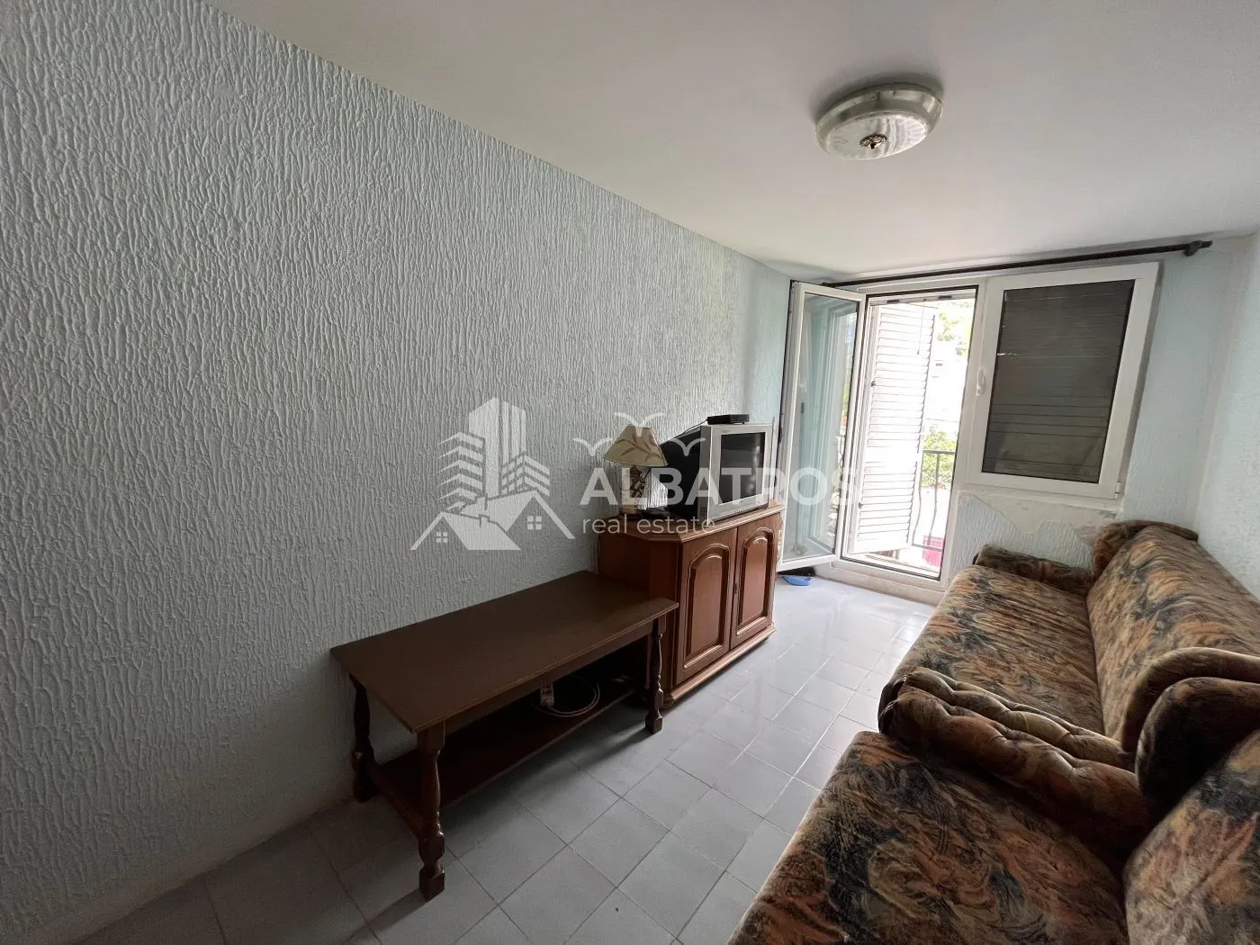 Prodaja, jednosoban stan, 44m², Haj-Nehaj, Bar