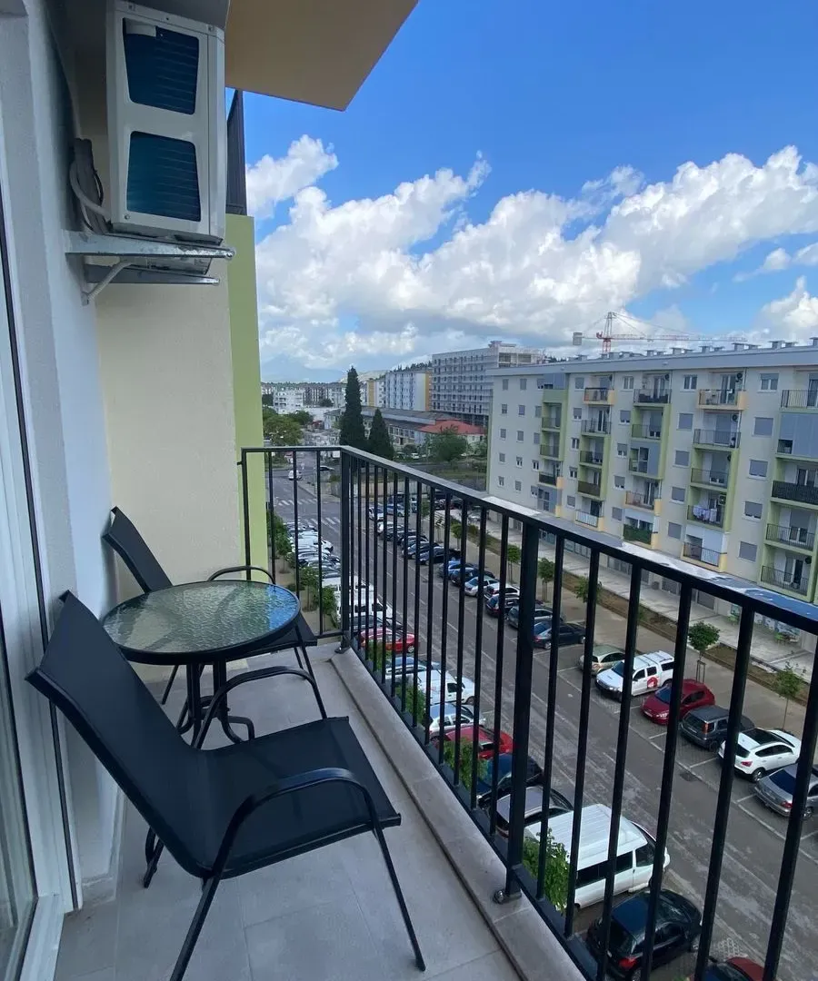 Rent, one bedroom apartment, 40m², Pobrežje, Podgorica