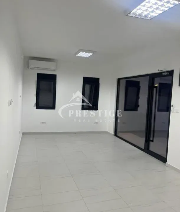 Izdavanje, jednosoban stan, 33m², Murtovina, Podgorica