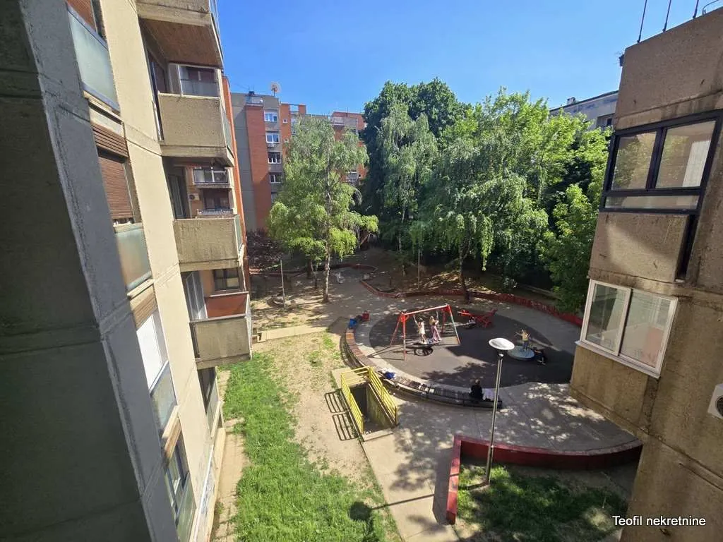 Prodaja, jednosoban stan, 39m², Vukov Spomenik, Zvezdara Sve Podlokacije