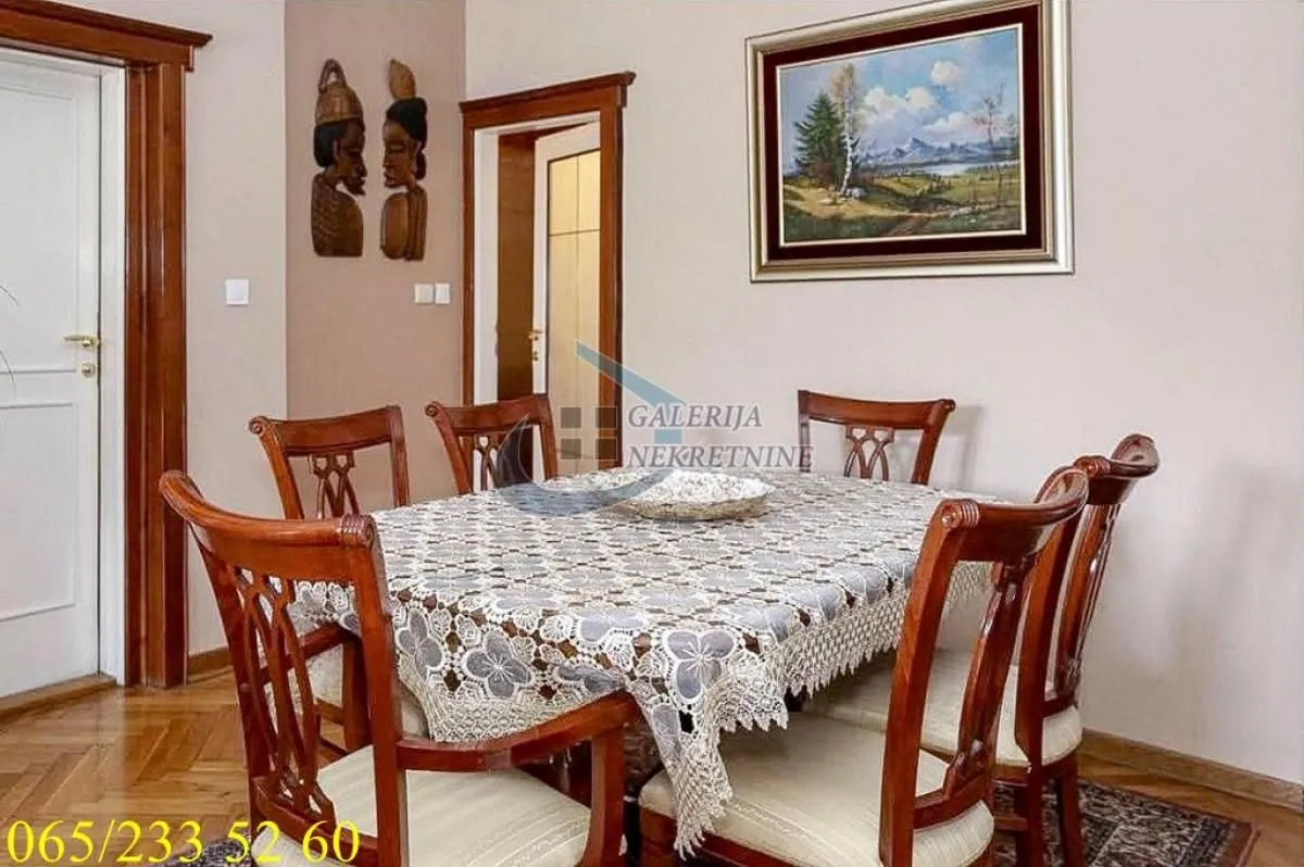 Izdavanje, trosoban stan, 85m², Stari Grad, Beograd