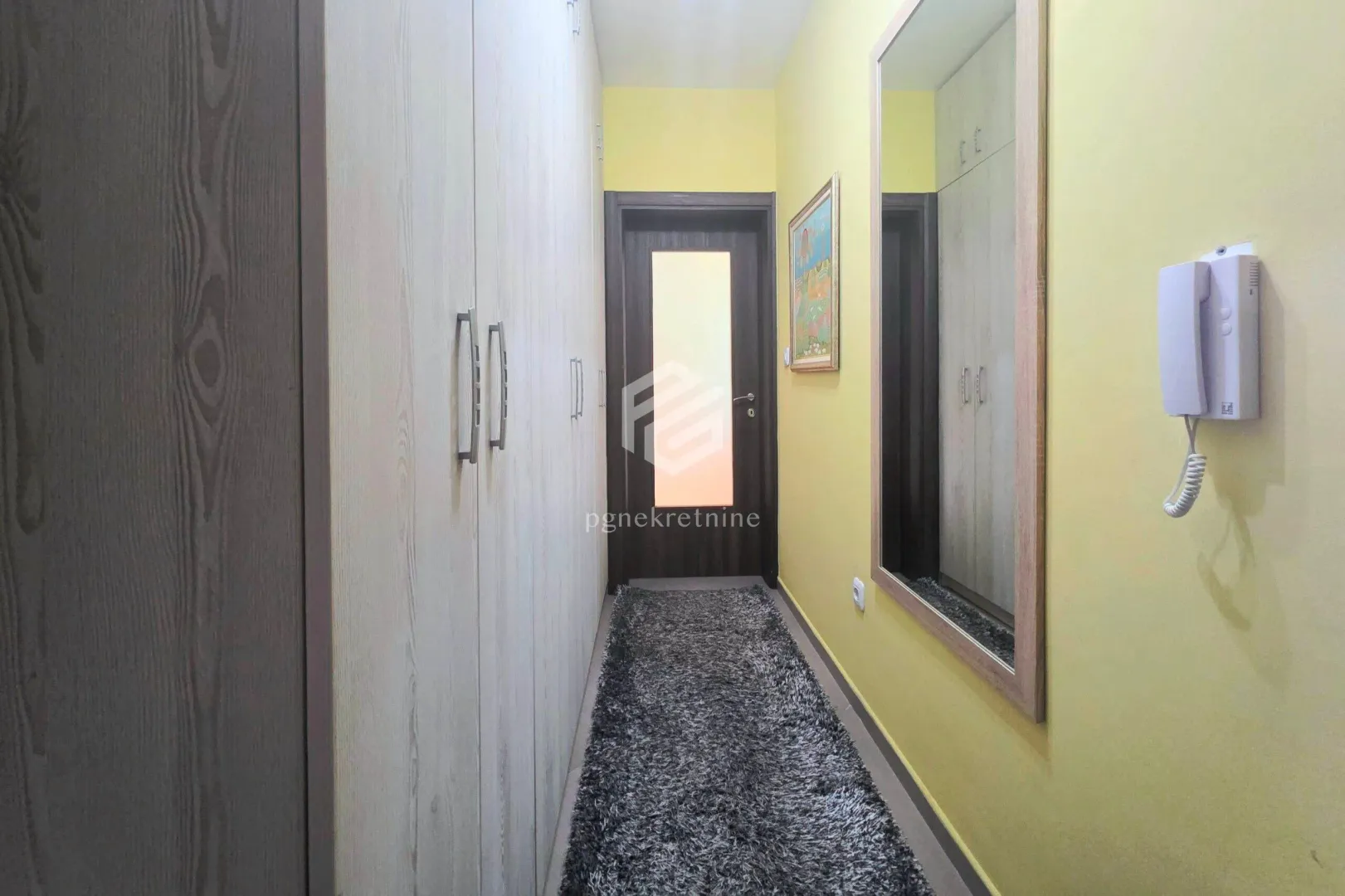 Prodaja, dvosoban stan, 58m², Dalmatinska ulica, Podgorica