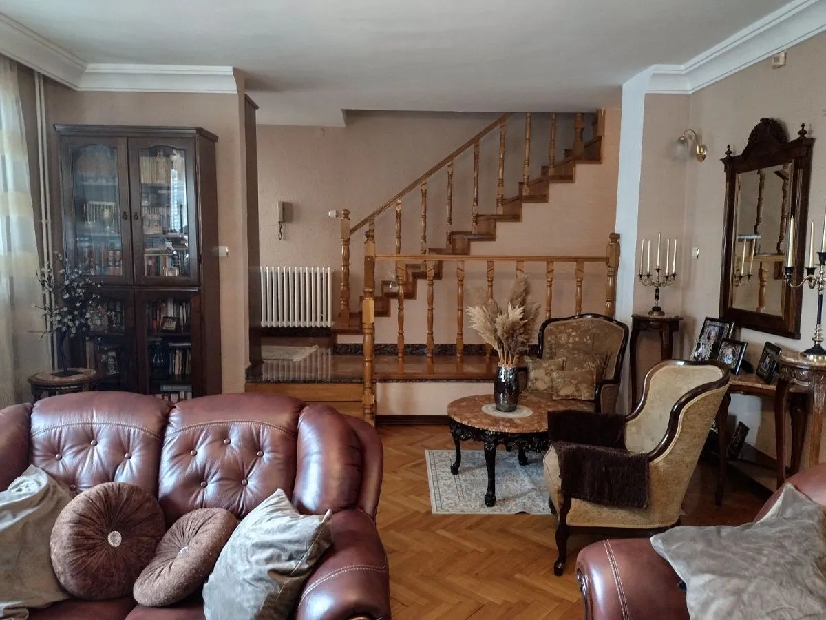Prodaja, kuća, 415m², Dedinje Rtv Pink, Dedinje Sve Podlokacije