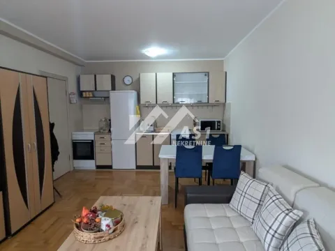 Izdavanje, jednosoban stan, 40m², Grbavica, Novi Sad Sve Podlokacije - image 1