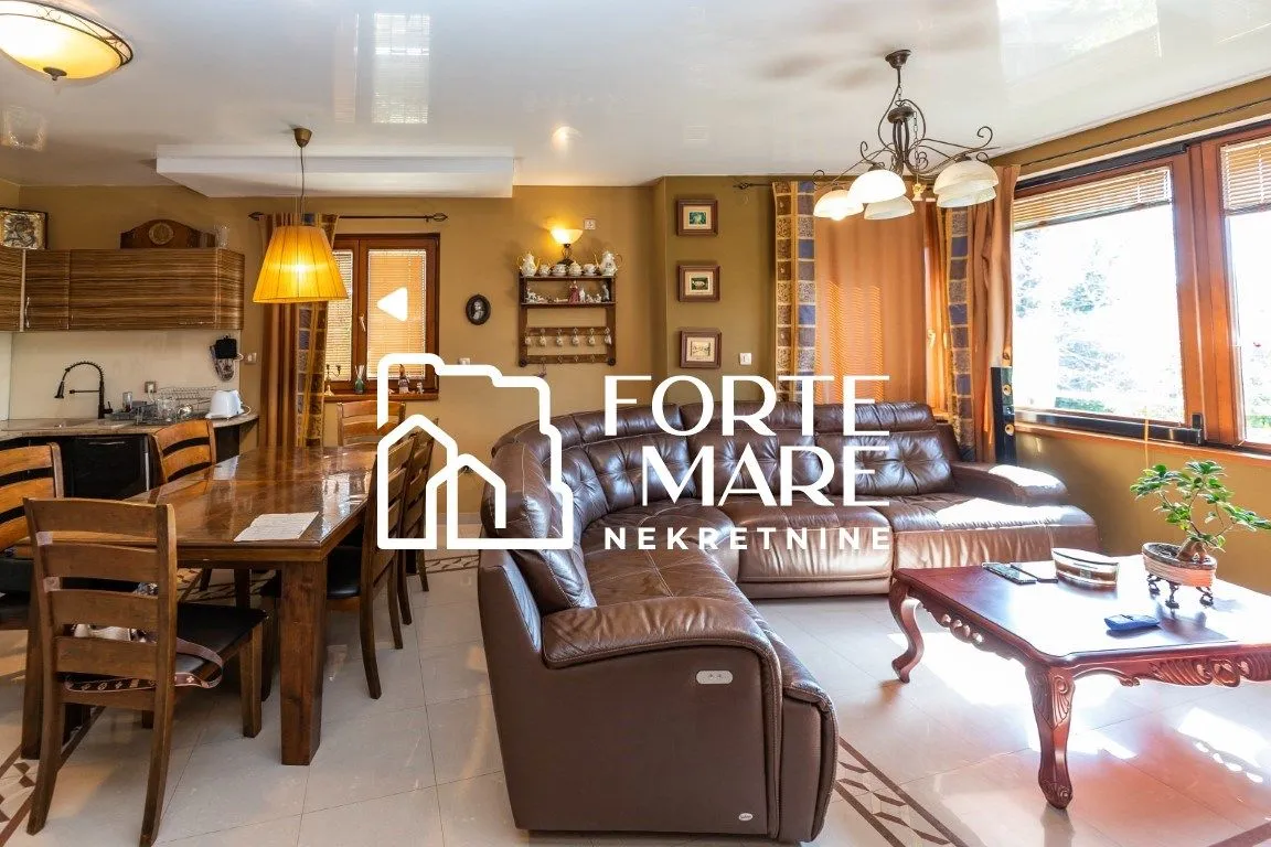Prodaja, kuća, 226m², Bijela, Herceg Novi