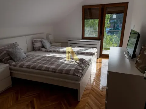 Izdavanje, kuća, 300m², Beočin, Srbija - image 23