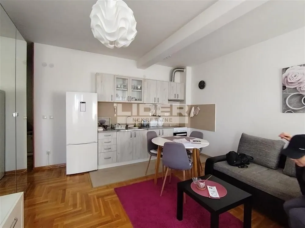 Prodaja, dvosoban stan, 39m², Konjarnik, Voždovac Sve Podlokacije