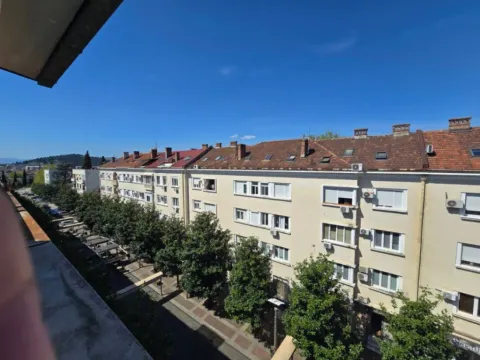 Prodaja, dvosoban stan, 75m², Centar, Podgorica - image 10