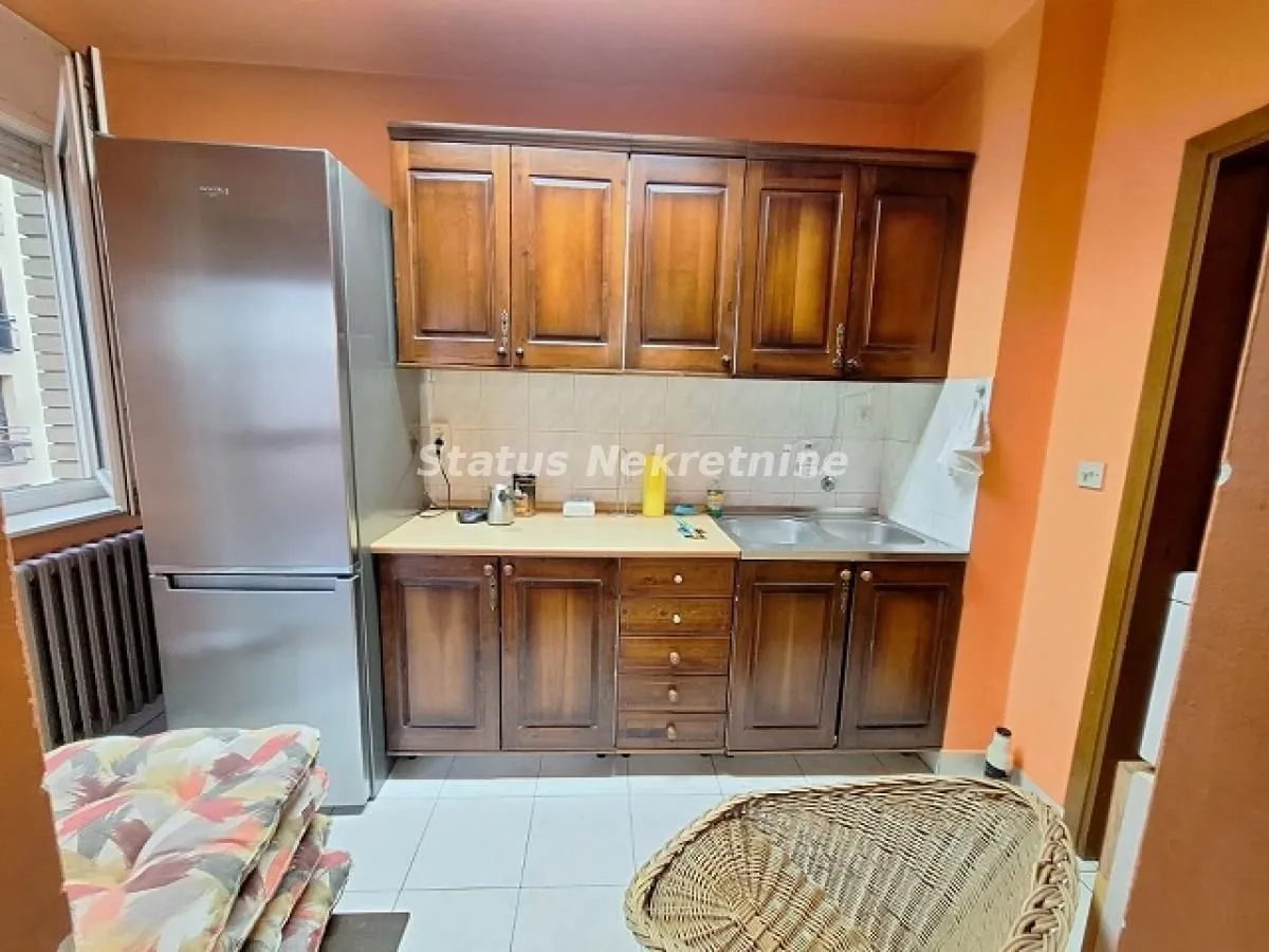 Prodaja, jednosoban stan, 48m², Centar, Novi Sad