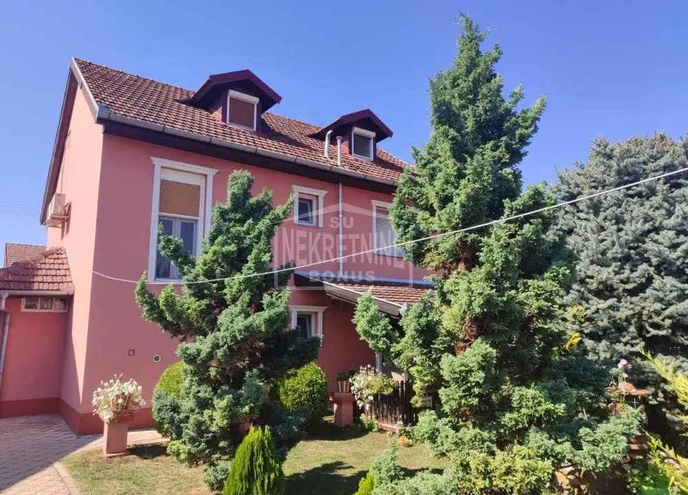 Prodaja, kuća, 214m², Aleksandrovo, Subotica