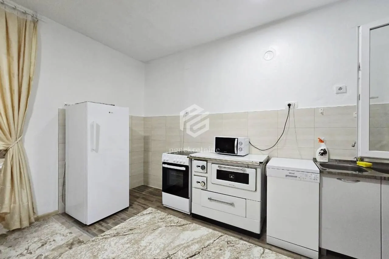 Rent, two bedroom apartment, 104m², Tološi, Podgorica