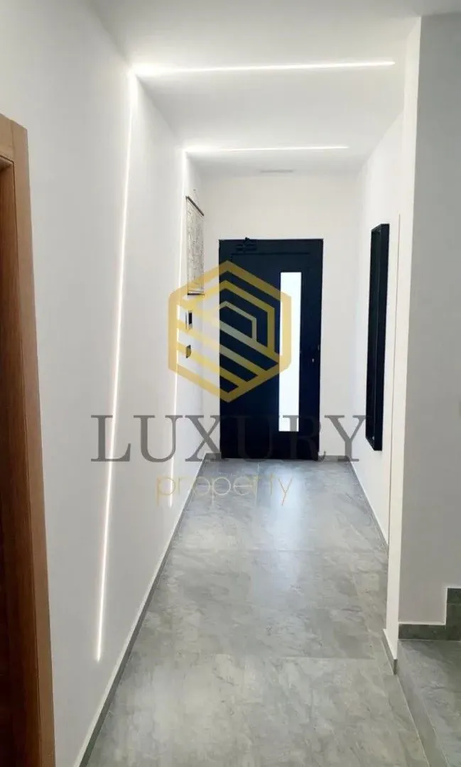 Rent, house, 190m², Tološi, Podgorica
