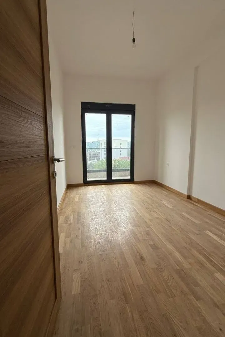 Sale, two bedroom apartment, 60m², Stari Bar, Bar