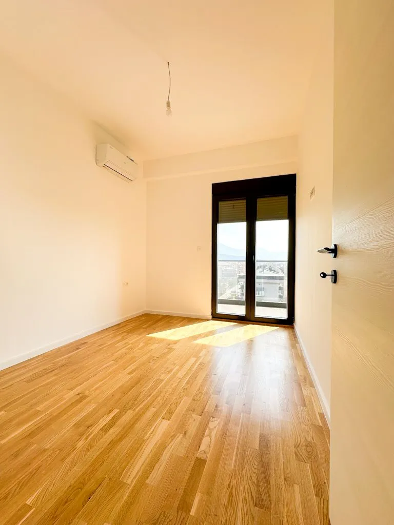 Rent, two bedroom apartment, 89m², Stari Aerodrom, Podgorica
