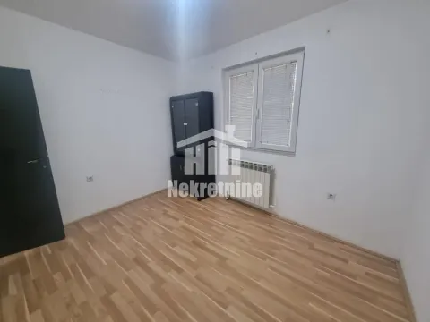 Izdavanje, trosoban stan, 69m², Zemun Sve Podlokacije, Beograd - image 2