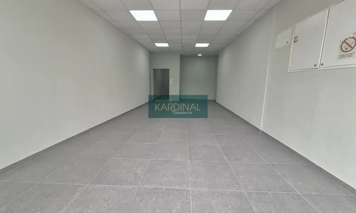 Prodaja, poslovni prostor, 154m², Centar, Jagodina