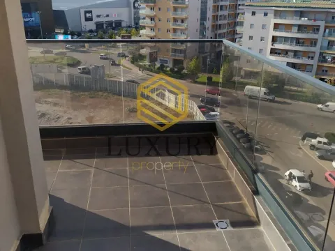 Izdavanje, trosoban stan, 93m², Master Kvart, Podgorica - image 6