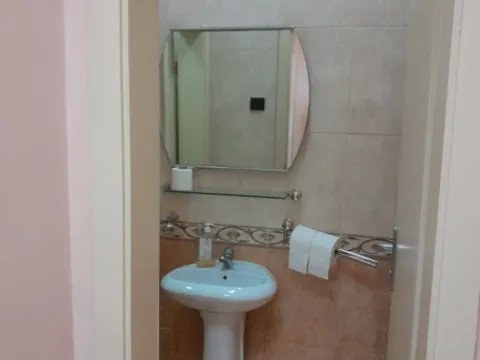 Izdavanje, poslovni prostor, 35m², Preko Morače, Podgorica - image 5