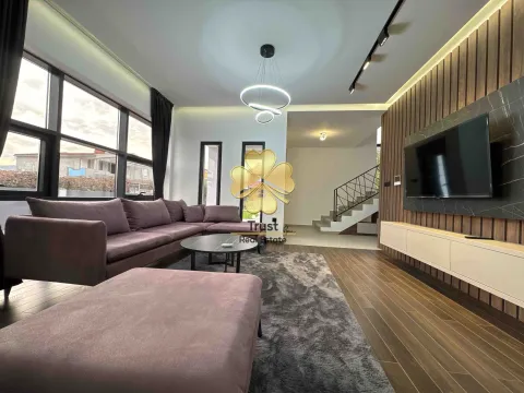 Izdavanje, kuća, 150m², Donja Gorica, Podgorica - image 4