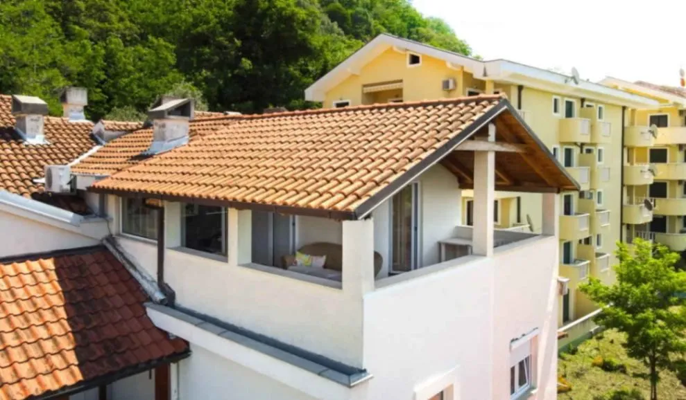 Sale, one bedroom apartment, 69m², Petrovac, Budva