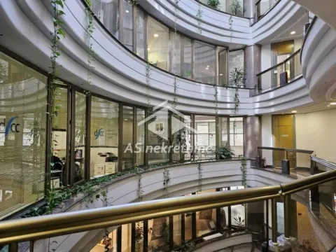 Izdavanje, poslovni prostor, 457m², Stari Grad, Beograd - image 33