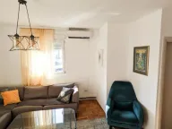 Prodaja, trosoban stan, 82m², Stari Aerodrom, Podgorica - image 1