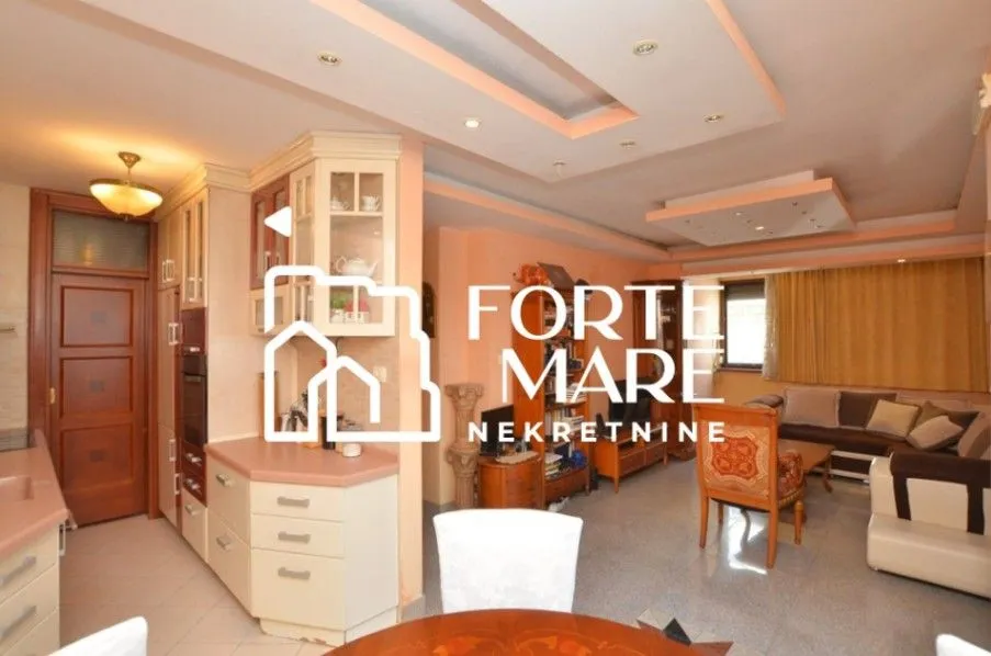 Prodaja, dvosoban stan, 77m², Igalo, Herceg Novi