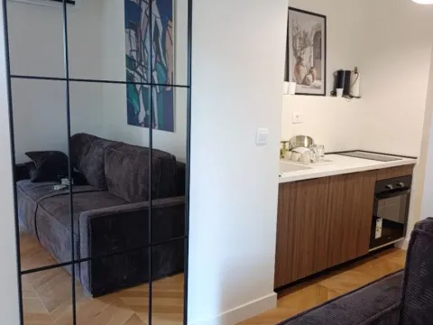 Izdavanje, jednosoban stan, 40m², Centar, Budva - image 2