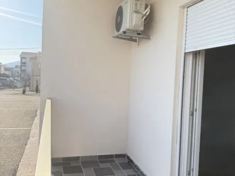 Sale, one bedroom apartment, 45m², Zabjelo, Podgorica - image 6