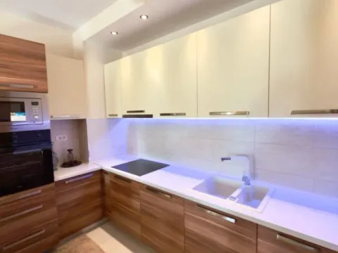 Izdavanje, dvosoban stan, 64m², City Kvart, Podgorica - image 3