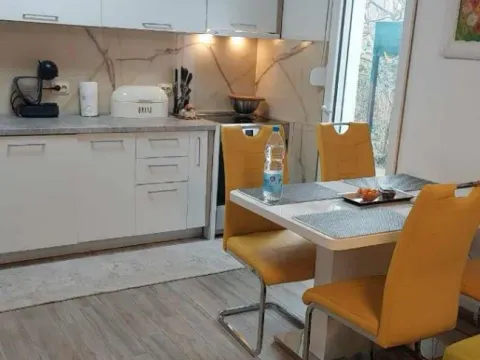 Prodaja, kuća, 178m², Tomba, Bar - image 7