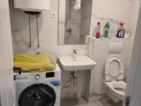 Izdavanje, jednosoban stan, 47m², Stari Aerodrom, Podgorica - image 5