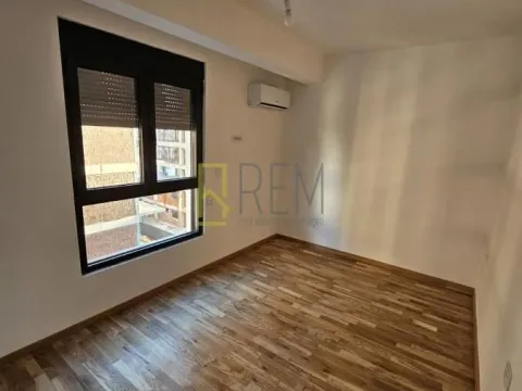 Prodaja, dvosoban stan, 69m², Šušanj, Bar - image 6