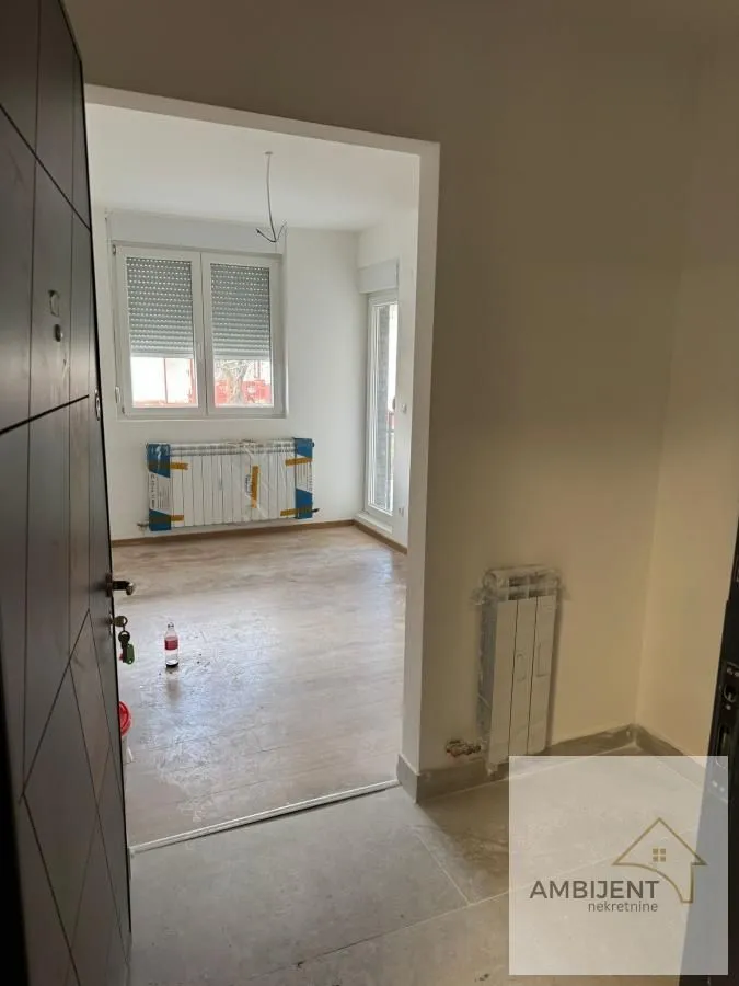 Prodaja, jednosoban stan, 35m², Centar, Stara Pazova