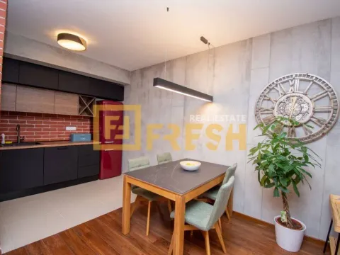 Izdavanje, dvosoban stan, 74m², Master Kvart, Podgorica - image 4